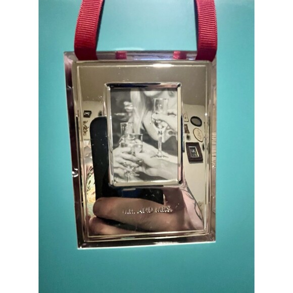 Kate Spade Lenox Darling Point Mr & Mrs Silver Plated Mini Frame Ornament NIB - Picture 4 of 13